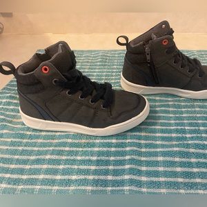 LAST CHANCE Little boy size 1 boots - Navy